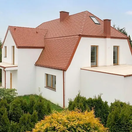 Beautiful In With 5 Bedrooms Semesterbostad
